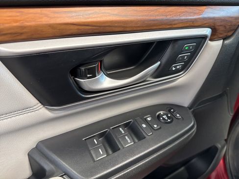 Used 2020 Honda CR-V Touring image 23