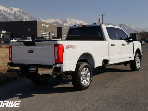 Used 2024 Ford F250 XLT w/ FX4 Off-Road Package image 11