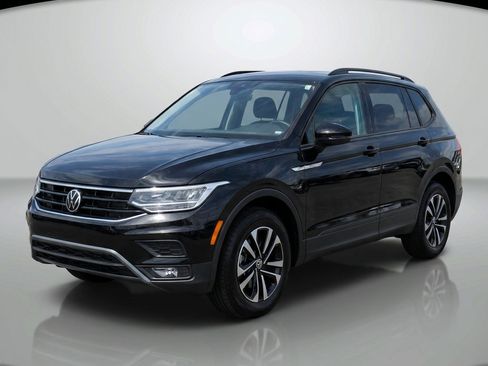 Used 2023 Volkswagen Tiguan S FWD image 5