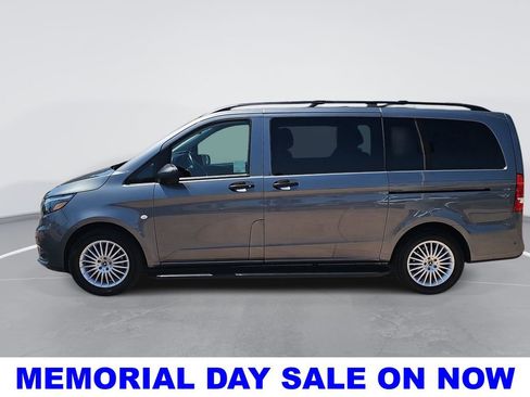 Used 2023 Mercedes-Benz Metris Passenger image 6