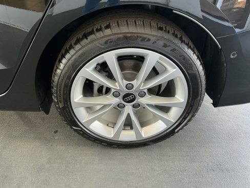 Used 2025 Audi A3 2.0T Premium w/ Convenience Package image 27