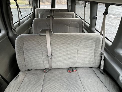 Used 2024 Chevrolet Express 3500 LT w/ LT Preferred Equipment Group image 15