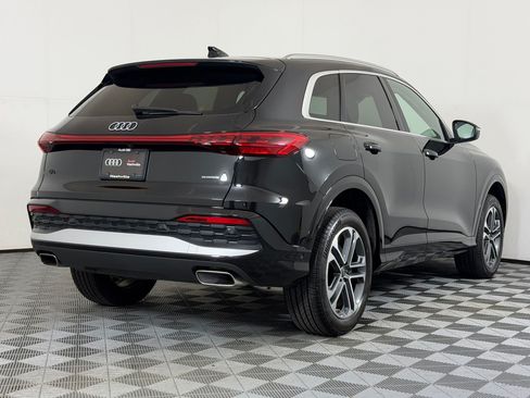 Certified 2025 Audi Q5 Premium w/ Convenience Package AWD/4WD image 9