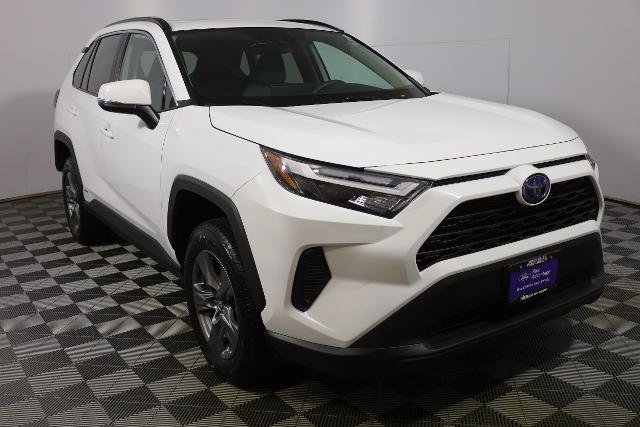 Used 2024 Toyota RAV4 XLE w/ Convenience Package AWD/4WD image 3