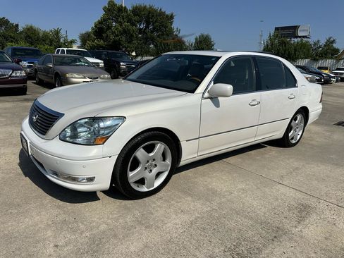Used 2006 Lexus LS 430 RWD image 9
