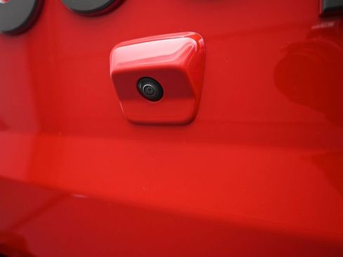 Used 2022 Jeep Gladiator Rubicon w/ LED Lighting Group AWD/4WD image 39