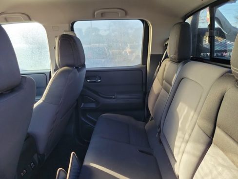 Used 2023 Nissan Frontier SV w/ SV Convenience Package image 12