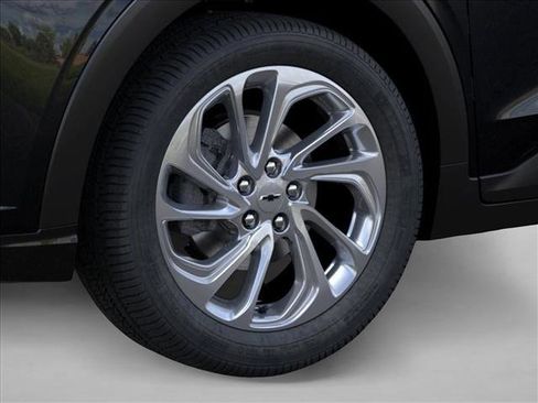 New 2027 Chevrolet Bolt LT w/ Comfort Package FWD image 9