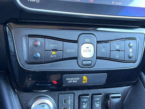 Used 2023 Nissan Leaf SV Plus image 21