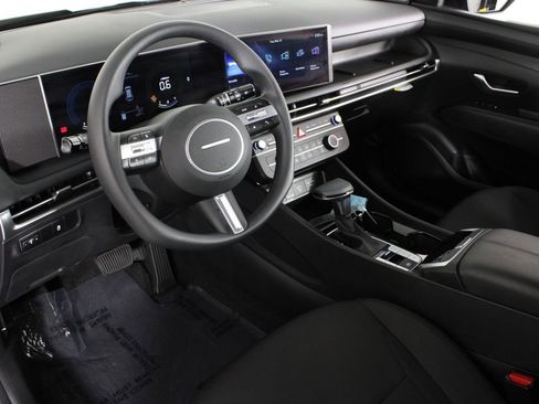 Certified 2026 Hyundai Tucson SE FWD image 19