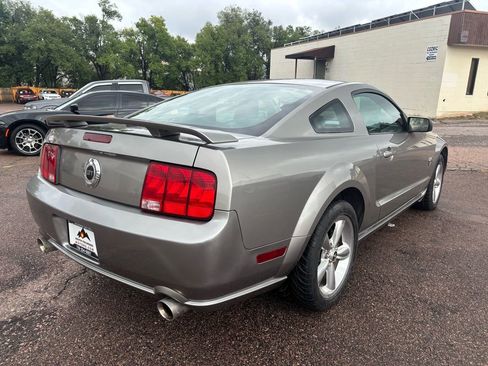 Used 2009 Ford Mustang GT image 7