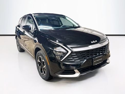 Used 2023 Kia Sportage LX AWD/4WD image 1