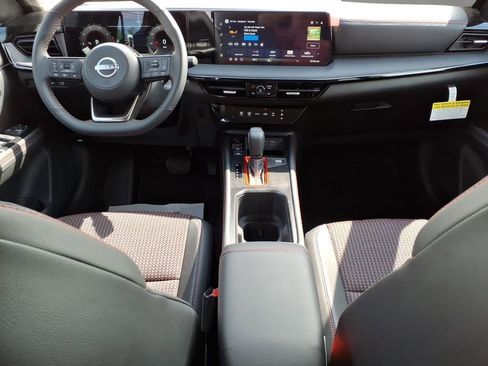 New 2026 Nissan Kicks SR FWD image 12