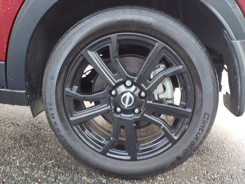 Used 2024 Nissan Kicks SR w/ SR Premium Package image 9