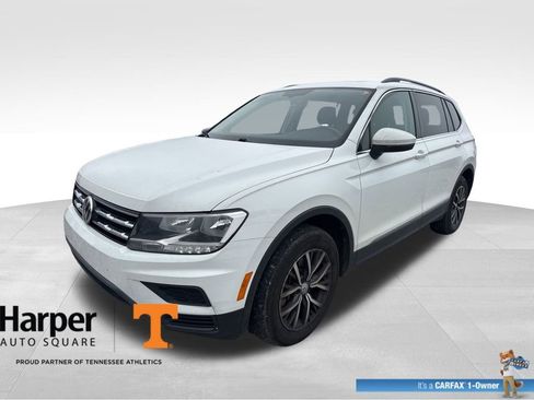 Used 2020 Volkswagen Tiguan SE w/ Panoramic Sunroof Package image 1