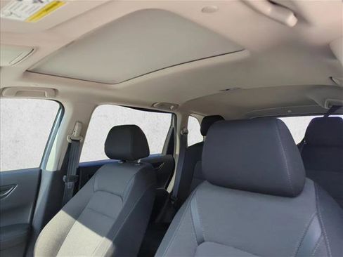 Used 2025 Honda CR-V EX image 15
