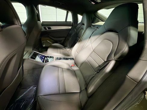 Used 2023 Porsche Panamera GTS image 21