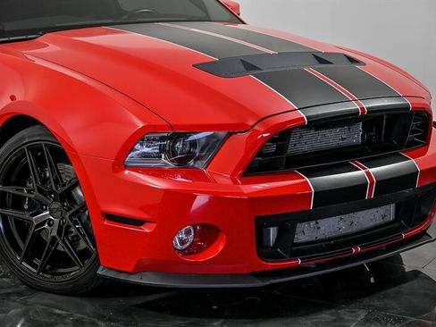 Used 2011 Ford Mustang Shelby GT500 RWD image 2