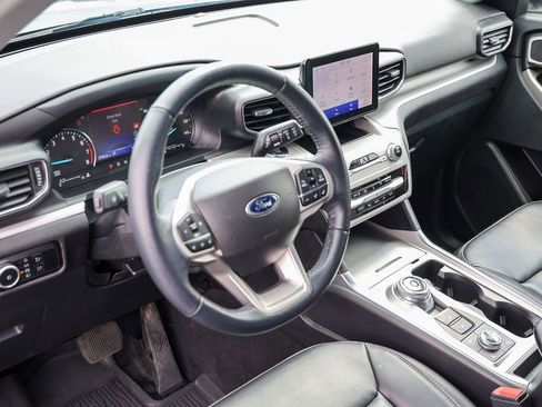 Certified 2023 Ford Explorer XLT w/ Equipment Group 202A image 31