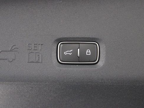 New 2026 Lincoln Navigator Reserve image 18