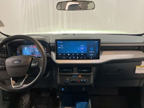 Used 2025 Ford Maverick XLT w/ Equipment Group 302A image 25