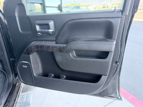 Used 2015 GMC Sierra 3500 Denali w/ Duramax Plus Package image 26