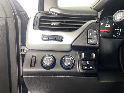 Used 2020 Chevrolet Tahoe Premier image 17