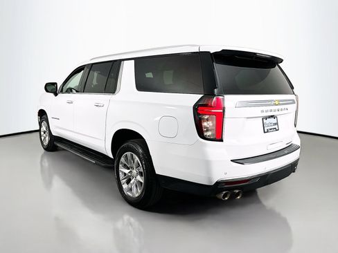 Used 2024 Chevrolet Suburban Premier AWD/4WD image 6