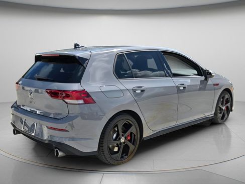 Used 2024 Volkswagen GTI SE FWD image 7