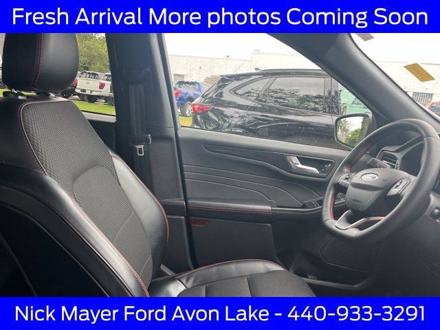 Used 2023 Ford Escape ST-Line w/ Tech Pack #1 AWD/4WD image 12