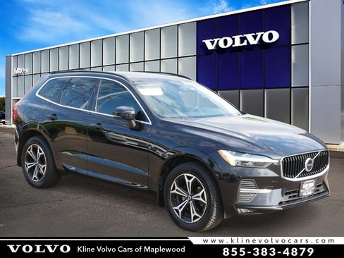 Used 2022 Volvo XC60 B5 Momentum w/ Climate Package AWD/4WD image 1