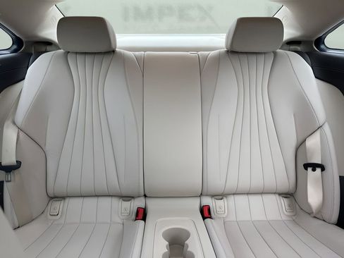 Used 2019 Mercedes-Benz E 450 Coupe w/ AMG Line Package image 12