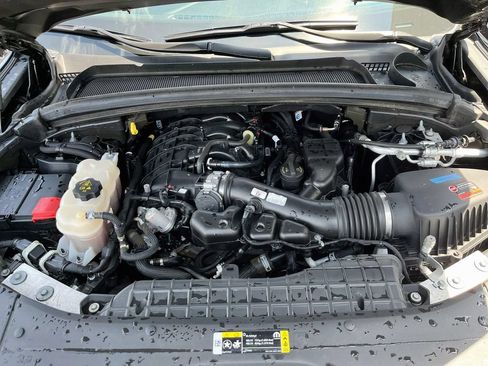 Used 2022 Jeep Grand Cherokee Limited AWD/4WD image 10