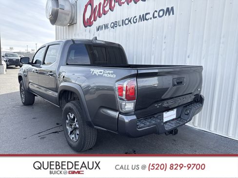 Used 2020 Toyota Tacoma TRD Off-Road image 9