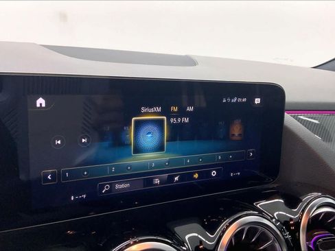 Certified 2022 Mercedes-Benz GLA 35 AMG 4MATIC image 23