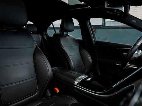 Used 2022 Mercedes-Benz C 300 4MATIC Sedan image 34