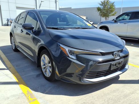 Used 2026 Toyota Corolla XLE image 3