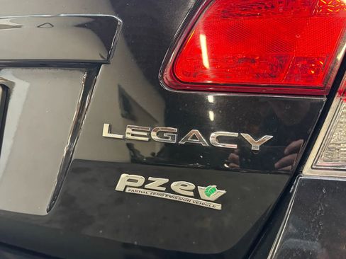Used 2013 Subaru Legacy 2.5i Premium image 8