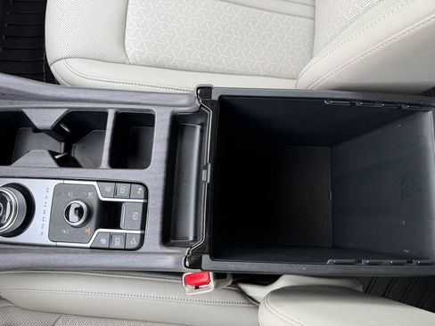 Certified 2022 Kia Sorento SX Prestige w/ Panoramic Sunroof Package AWD/4WD image 33