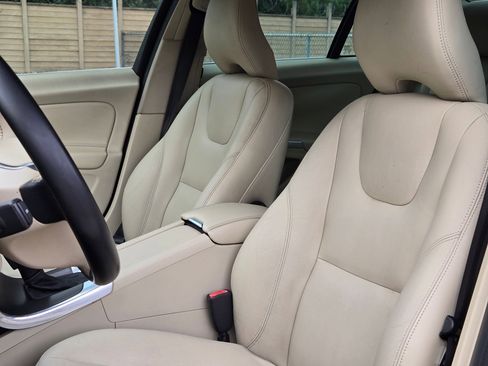 Used 2015 Volvo S60 T5 Premier image 13
