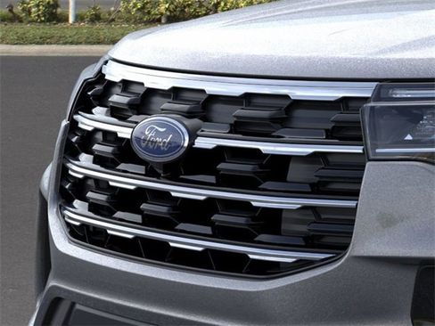 New 2026 Ford Explorer Active w/ Active Comfort Package image 17