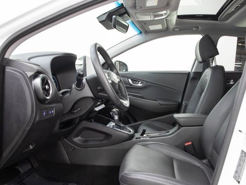 Used 2023 Hyundai Kona Limited AWD/4WD image 21