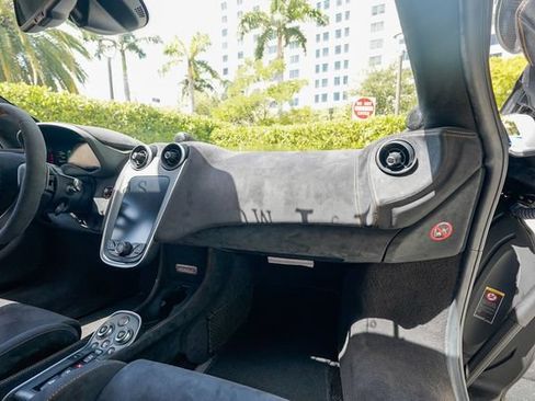 Used 2019 McLaren 600LT RWD image 92