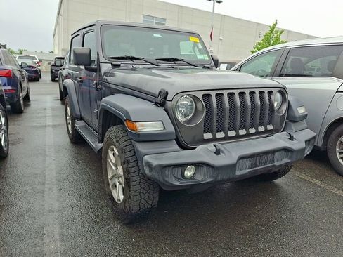 Used 2019 Jeep Wrangler Sport AWD/4WD image 5