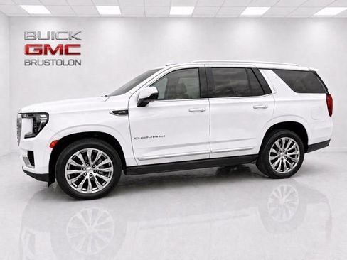 Used 2024 GMC Yukon Denali w/ Max Trailering Package AWD/4WD image 2