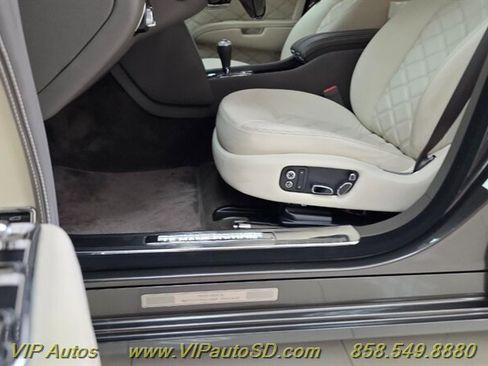 Used 2013 Bentley Mulsanne RWD image 25