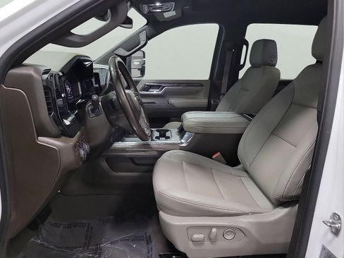 Used 2024 Chevrolet Silverado 2500 LTZ w/ LTZ Plus Package image 12