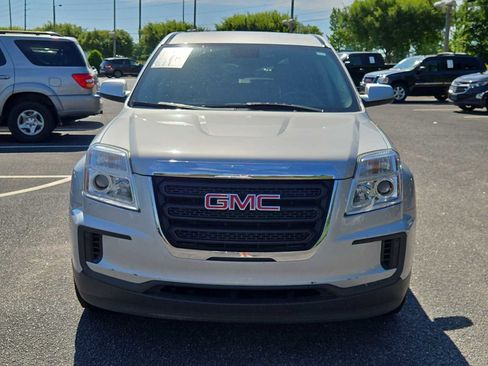 Used 2017 GMC Terrain SLE FWD image 4