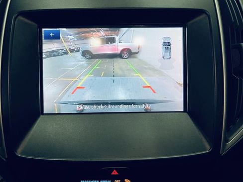 Used 2020 Ford Edge SEL w/ Convenience Package FWD image 39