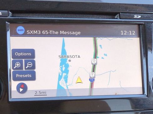 Used 2017 Nissan Rogue SV w/ SV Premium Package image 22